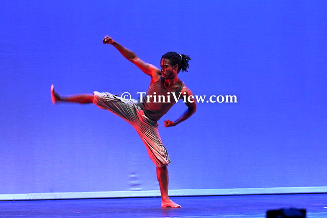 ndtC2010120492.jpg